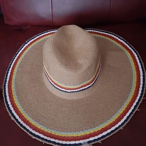 BRAND NEW!!!!! STYLISH STRAW HAT!!!!